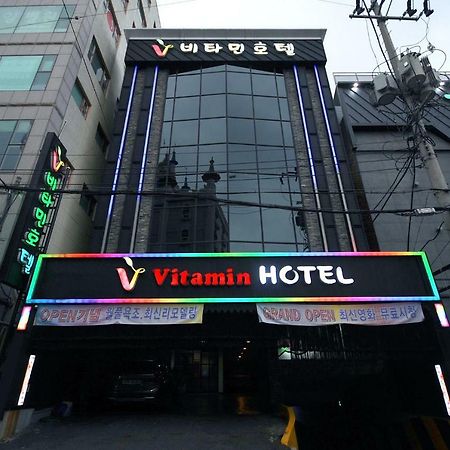 Vitamin Hotel Pusan Zewnętrze zdjęcie